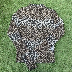 FOREVER 21 LEOPARD /  CHEETAH PRINT SHEER TURTLE NECK | MEDIUM #FML130019